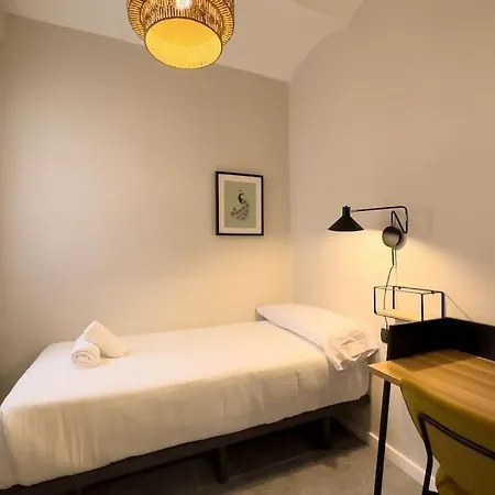 Bebarceloner Sants Apartments - 2 Bedrooms Exterior foto